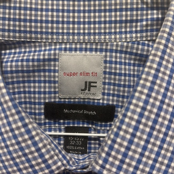 Men’s blue checked button up dress shirt. - Picture 4 of 4